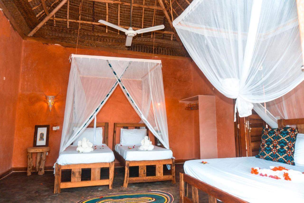 Zanzibar Kusini Beach Bungalows Hotel Kizimkazi Exterior photo