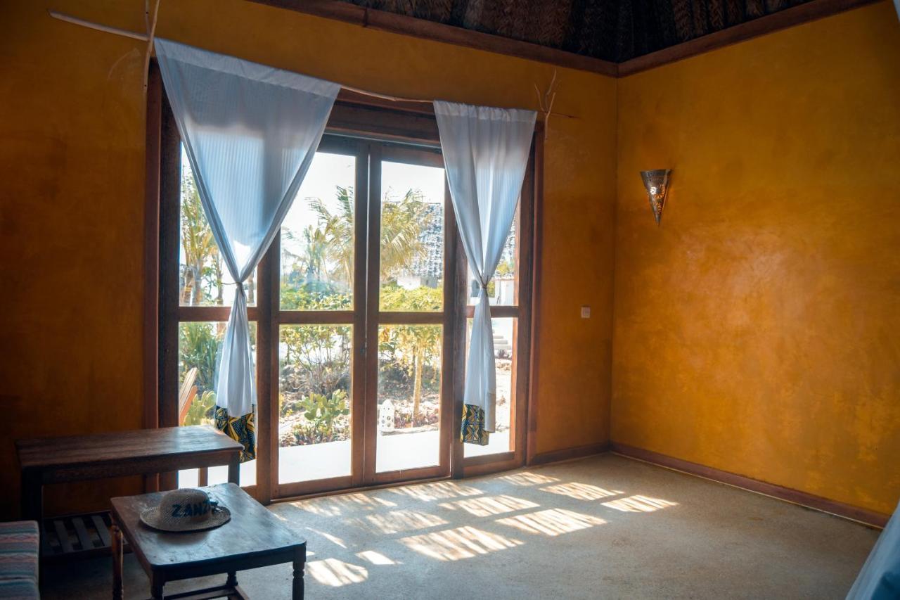 Zanzibar Kusini Beach Bungalows Hotel Kizimkazi Exterior photo