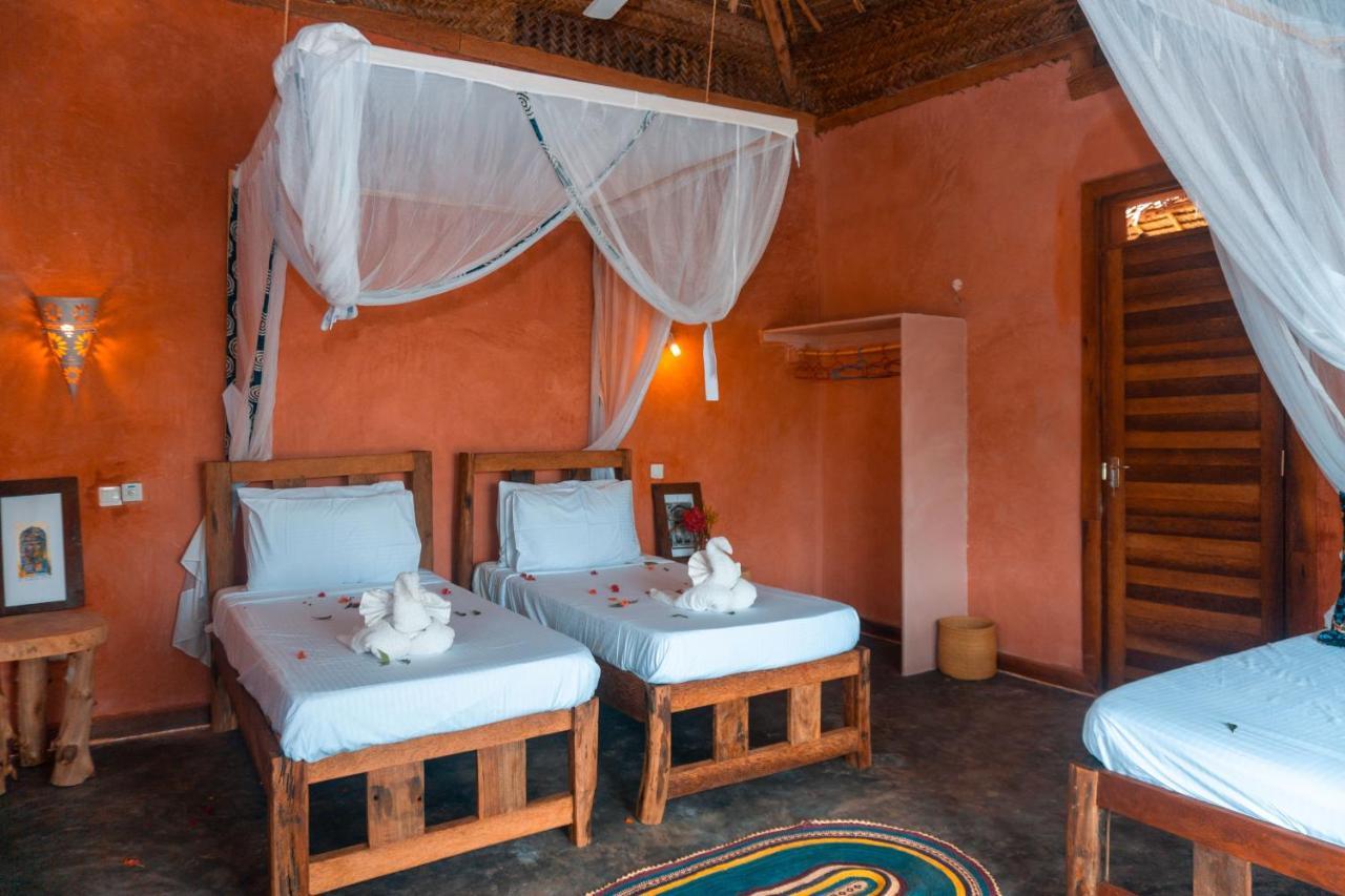 Zanzibar Kusini Beach Bungalows Hotel Kizimkazi Exterior photo