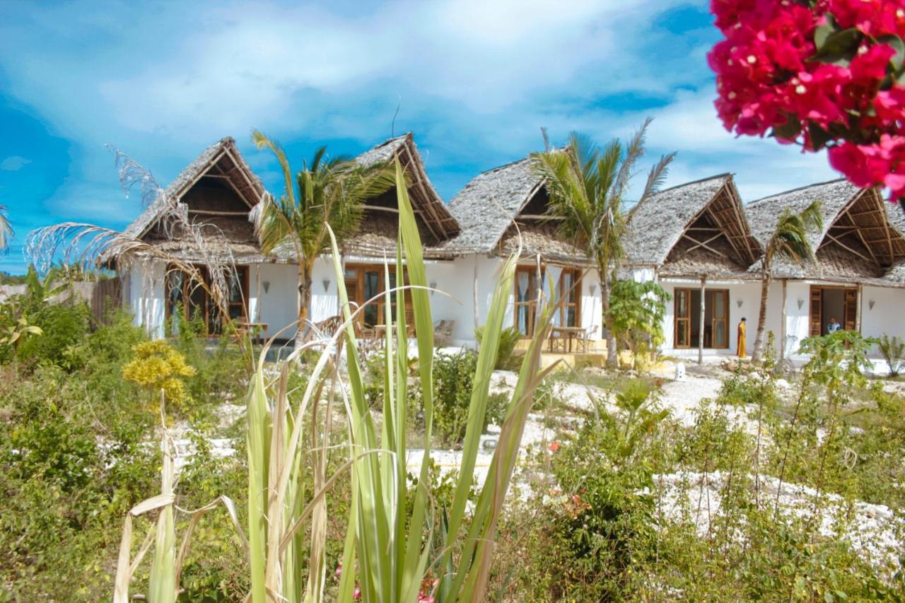 Zanzibar Kusini Beach Bungalows Hotel Kizimkazi Exterior photo